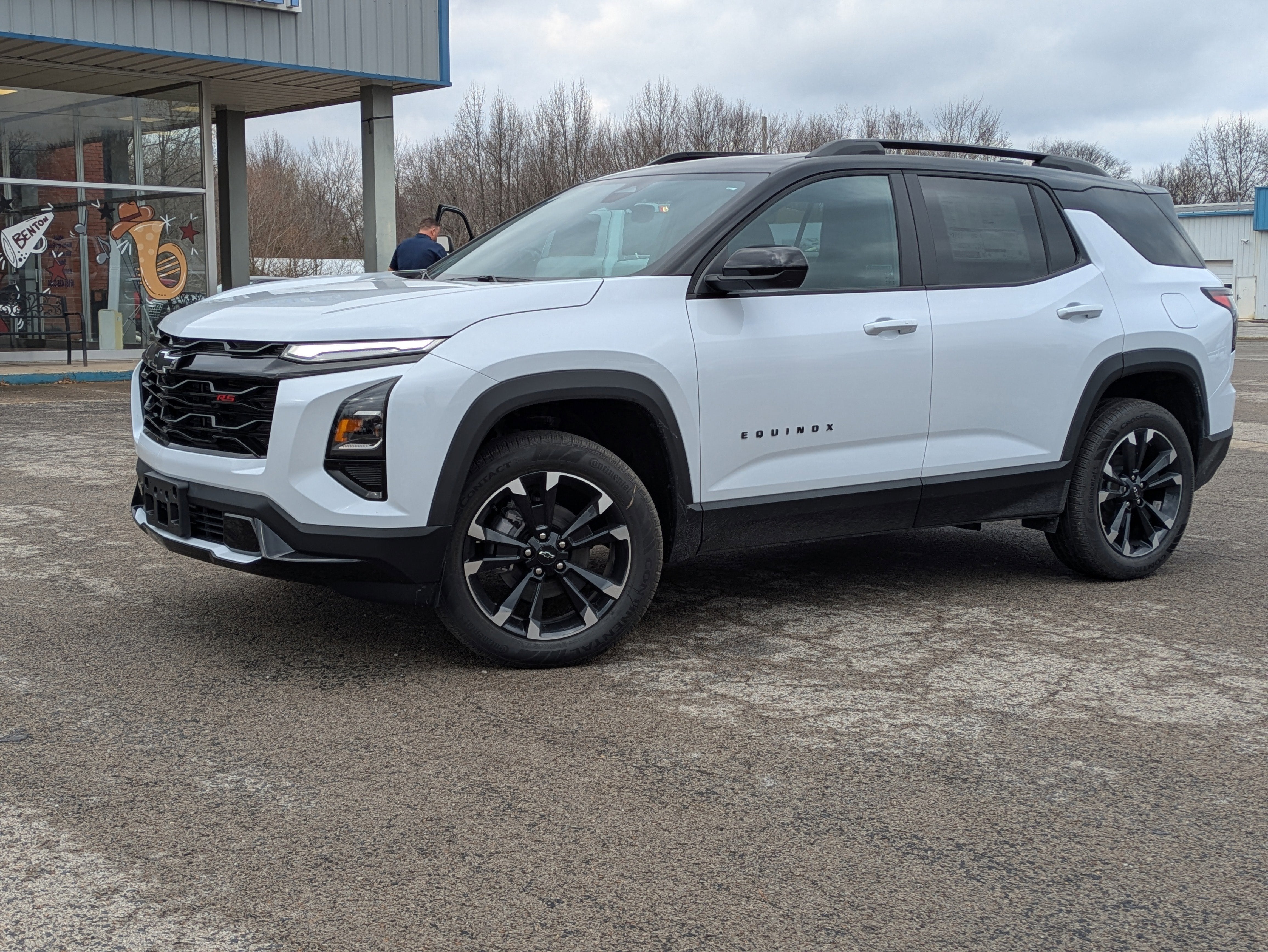 2026 Chevrolet Equinox RS in Polar White Tricoat — front three-quarter view
